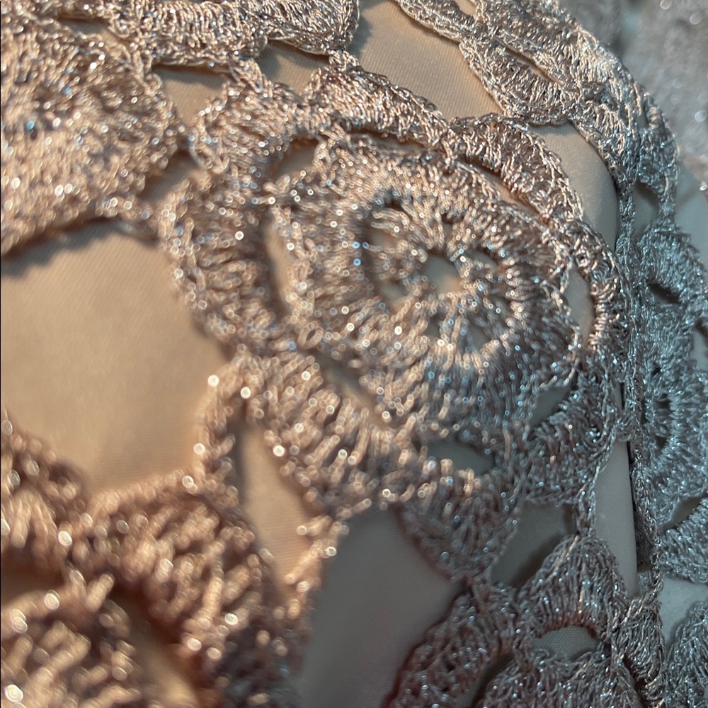 Elegant, Vintage Crocheted Beige 1950’s Wiggle Dress - Picture 16 of 16